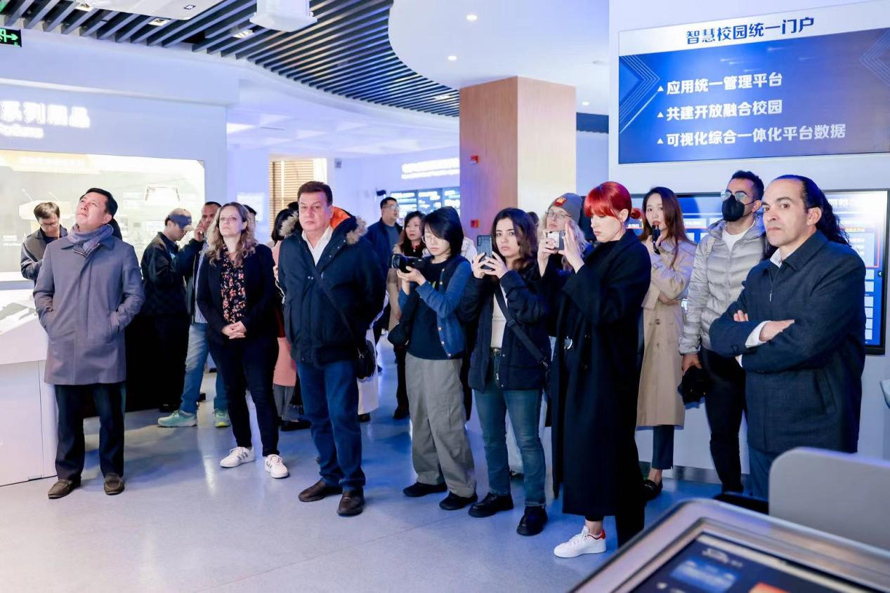 外媒記者紛紛點贊！“機遇中國·濱海寧波”全球傳播行動采訪團正式到訪音王