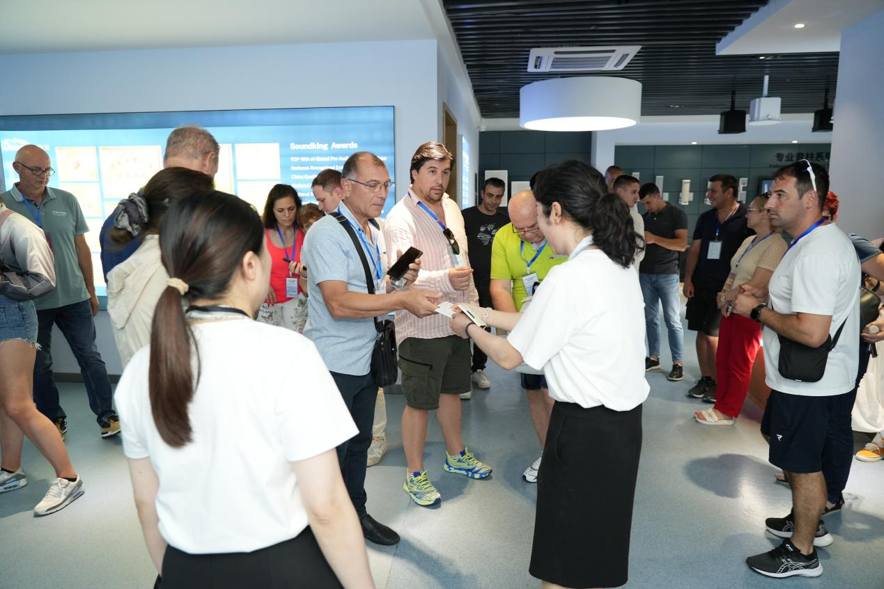 音王迎接保加利亞魯塞市代表團，以科技為媒講好中國故事